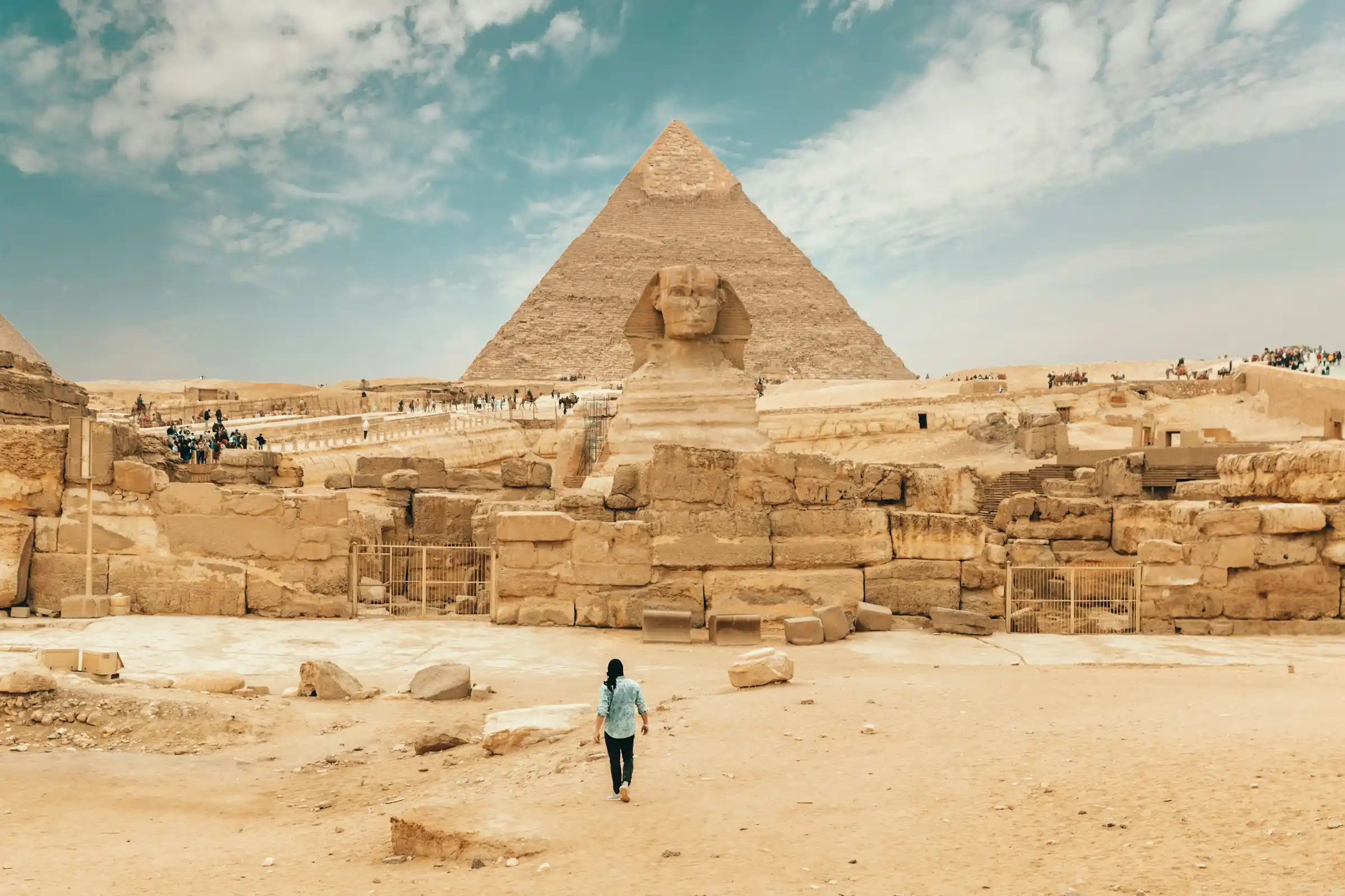The Great Sphinx and the Pyramid of Khafre at Giza, Egypt
